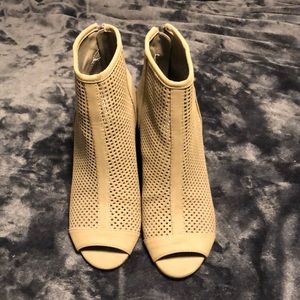 Juicy couture stylish wedges